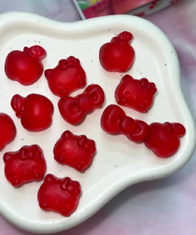 QSS HelloKitty Soft Candy Strawberry Flav 36g